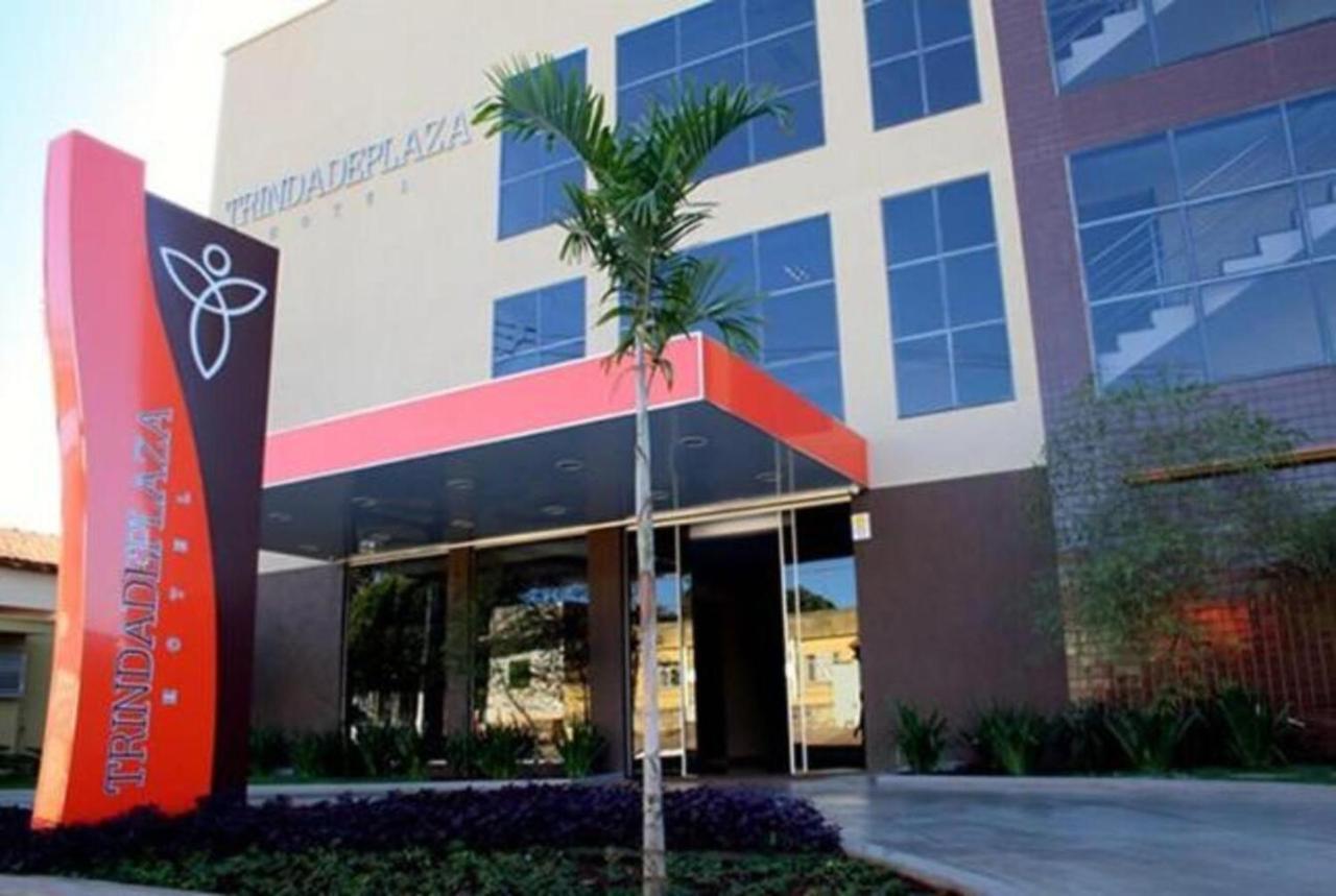 Trindade Plaza Hotel Bagian luar foto